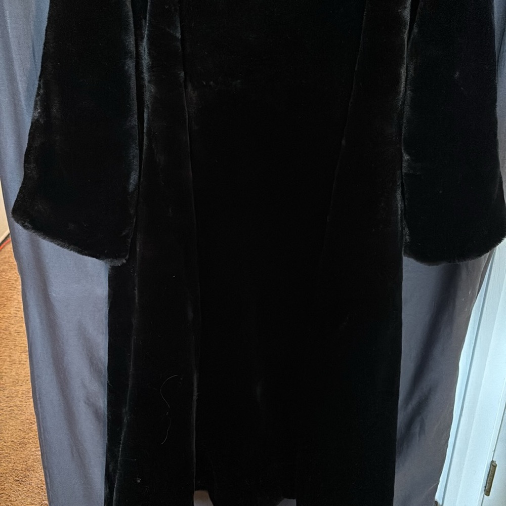 NWOT K. JORDAN FAUX FUR COAT - Picture 10 of 13